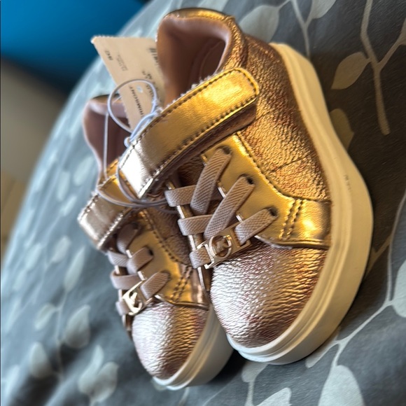 NWT Michael Kors Baby Rose Gold Metallic Sneakers -new with tags - Picture 5 of 7